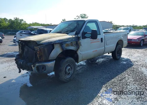 2015 Ford F-250 Xl z USA, uszkodzony, nr VIN 1FTBF2B62FEC81475